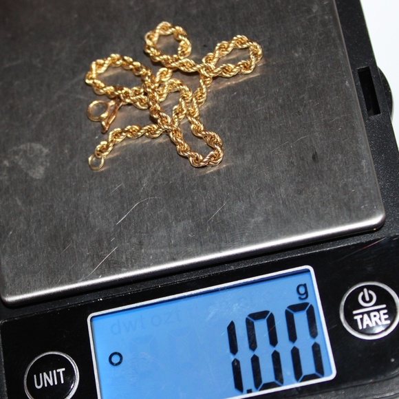 Solid 14K yellow gold marked 14K thick twist chain Bracelet - Picture 4 of 4